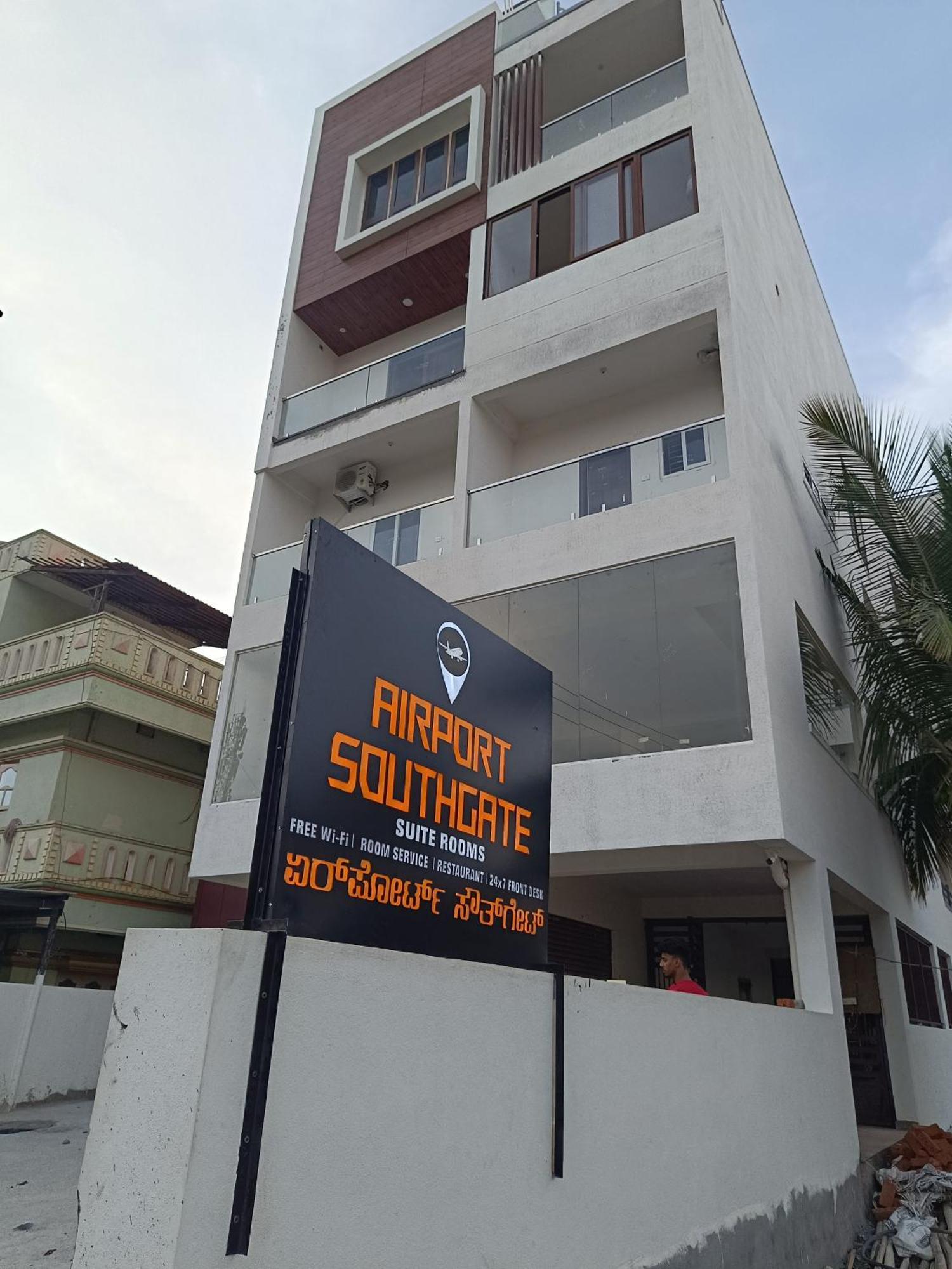 Hotel Airport Southgate Bangalore Devanahalli Kültér fotó